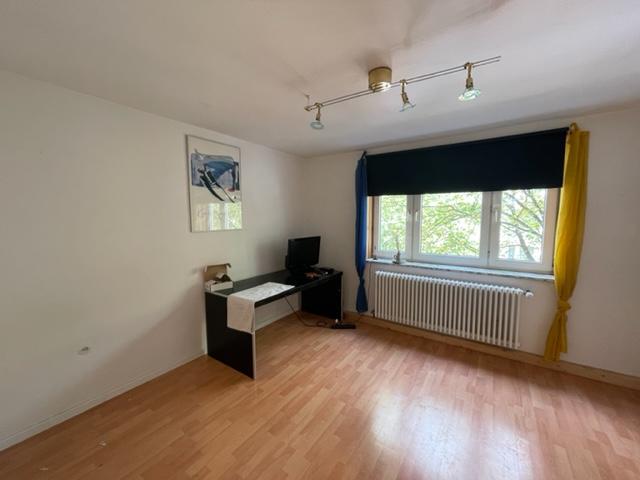 Großes Helles Zimmer
