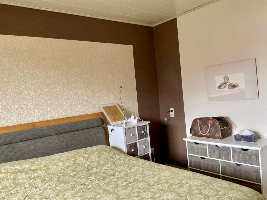 Schlafzimmer 1. Ansicht 22069