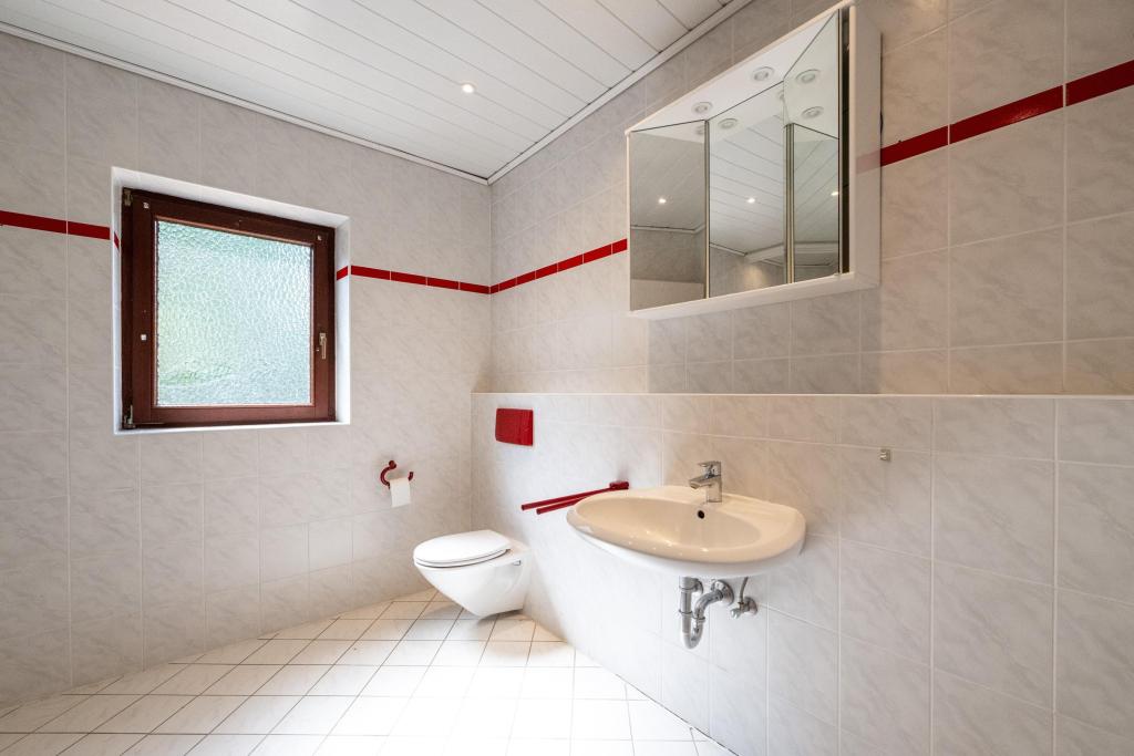 Blick ins Bad Einliegerwohnung