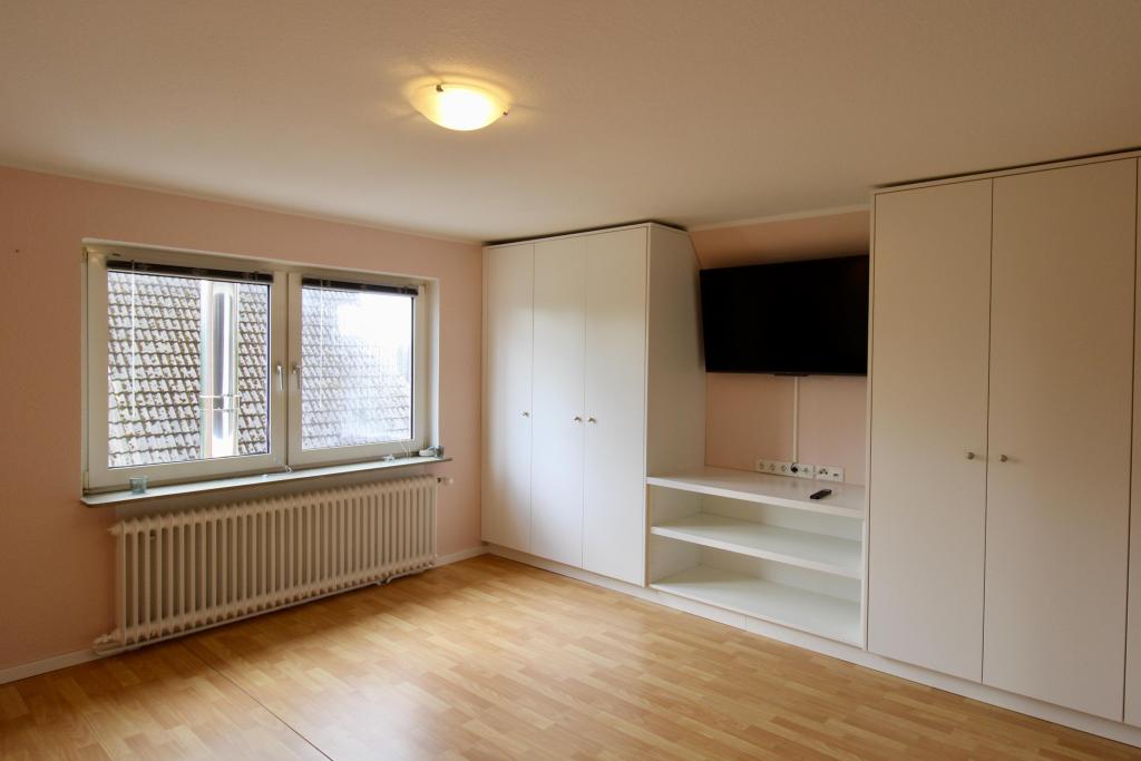 Schlafzimmer DG