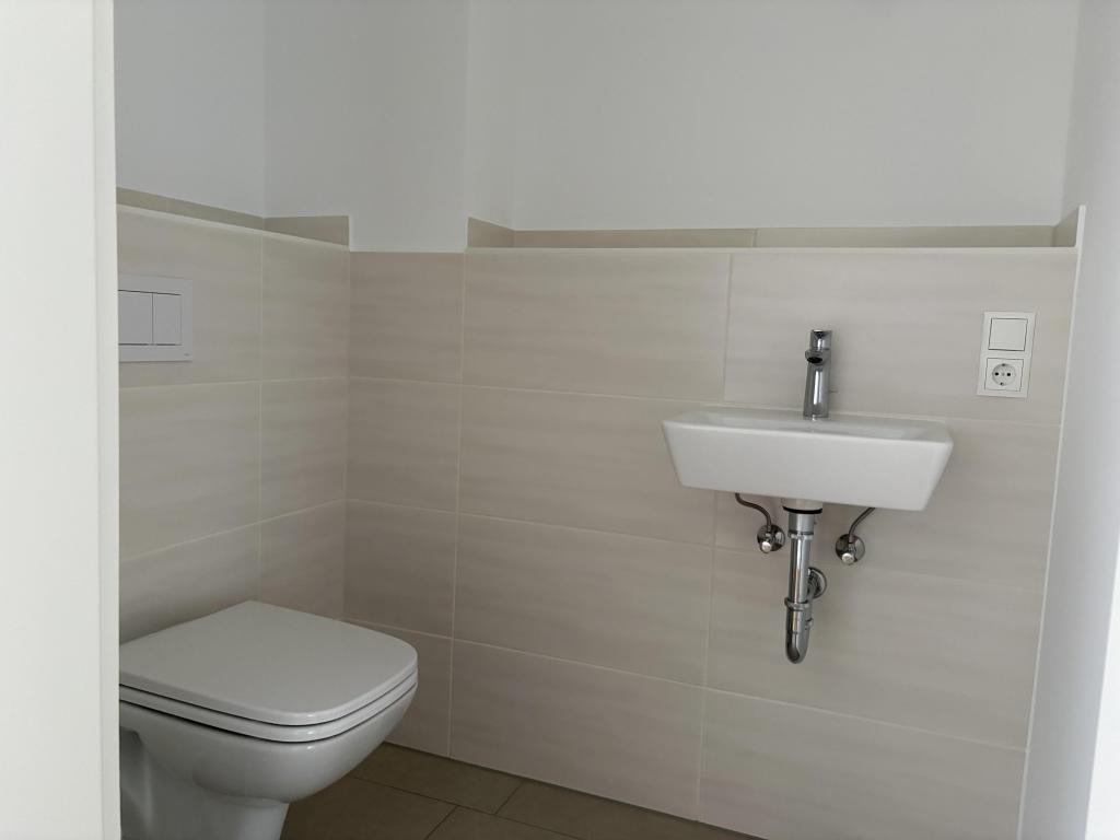 Erstbezug: Hochwertige Erdgeschoss-Wohnung im Neubaugebiet Schleiterrassen im KfW 55 Standard - Foto 5