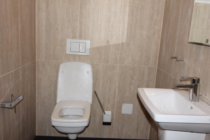 Vermietung: Exklusive, hochwertige Dachgeschosswohnung mit Garage - Foto 3