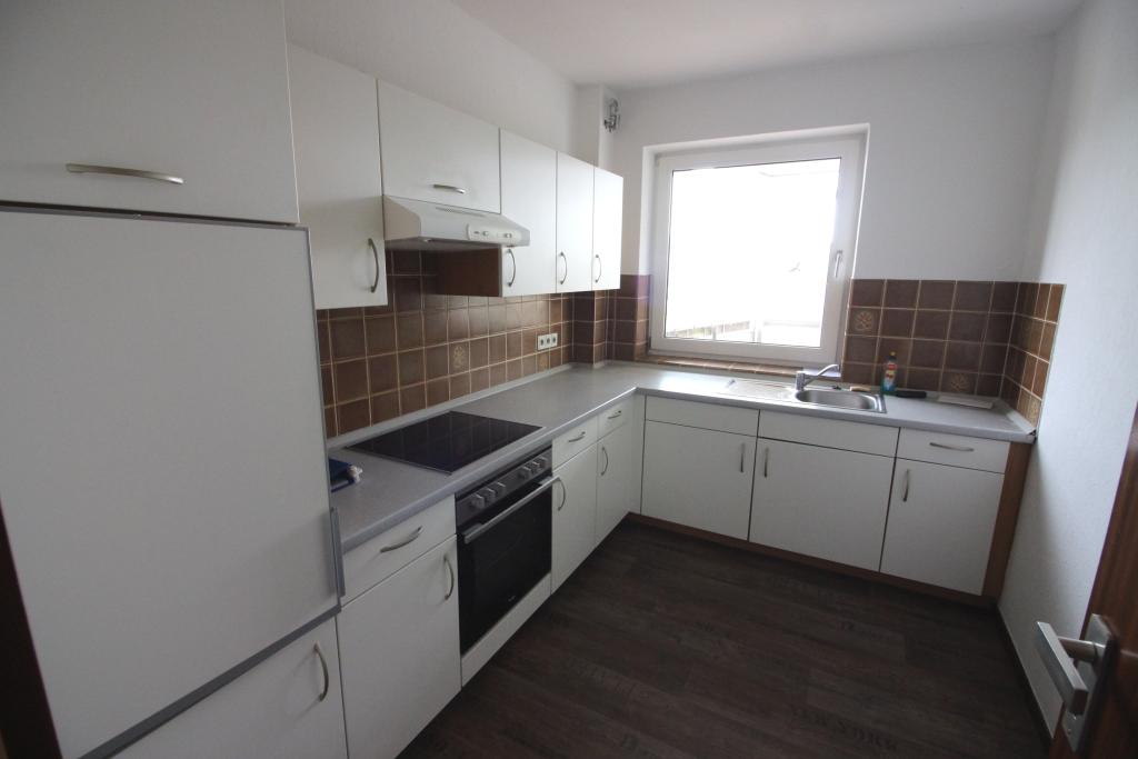 Ruhig gelegene 2 Zimmerwohnung / 2. OG mit Balkon und Keller - Foto 2