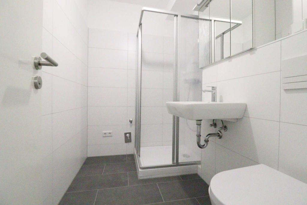 WRS Immobilien - Dreieich-Sprendlingen - sanierte 3 Zimmer Wohnung mit Balkon - Photo 5