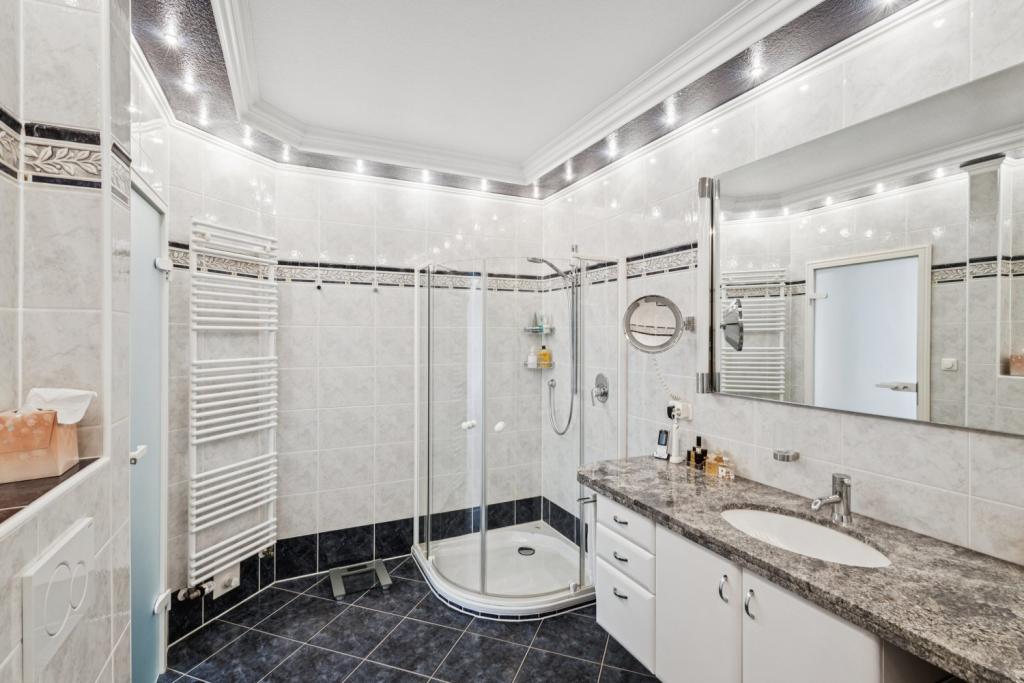 Badezimmer en Suite