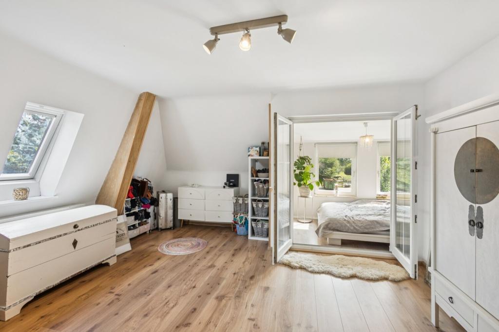 Wohn-/Schlafzimmer OG