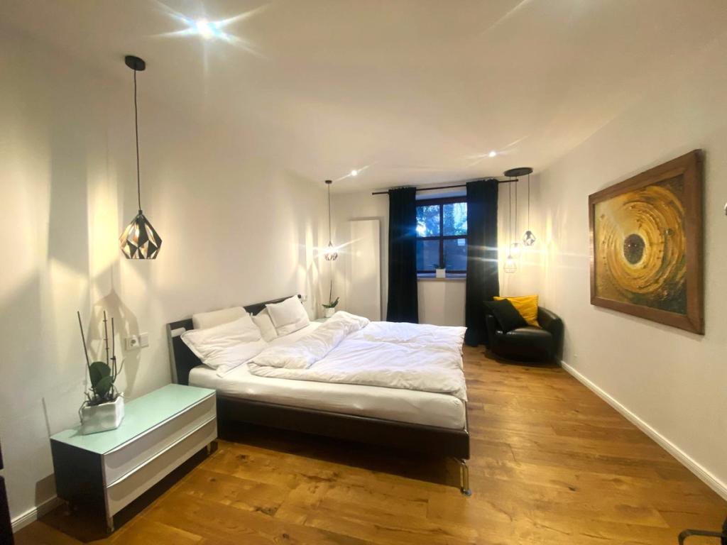 Möblierte Wohnung mit 2 Bädern & flexiblem Zugang in Augsburg! TG-Stellplätze optional! - Photo 5