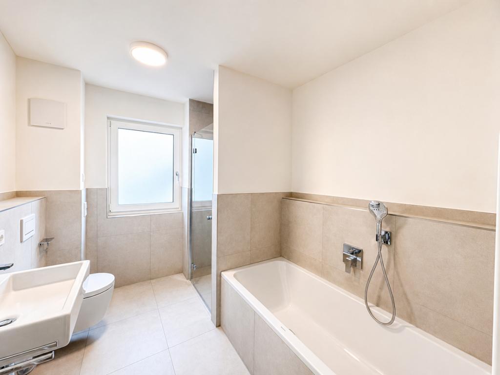 Neubau Erstbezug - Terrassenwohnung mit EBK ablösefrei - kurzfristig verfügbar! - Foto 3
