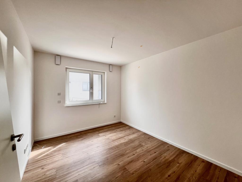 Erstbezug - zeitlose Eleganz trifft großzügigen Wohnkomfort - EBK ablösefrei - Photo 5