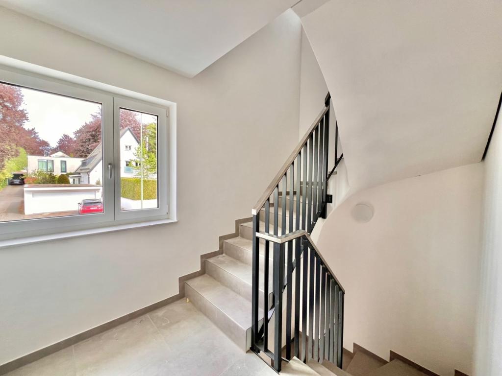Über den Dächern von Göggingen: stilvoller & lichtdurchfluteter Neubau mit EBK - ablösefrei - Foto 3