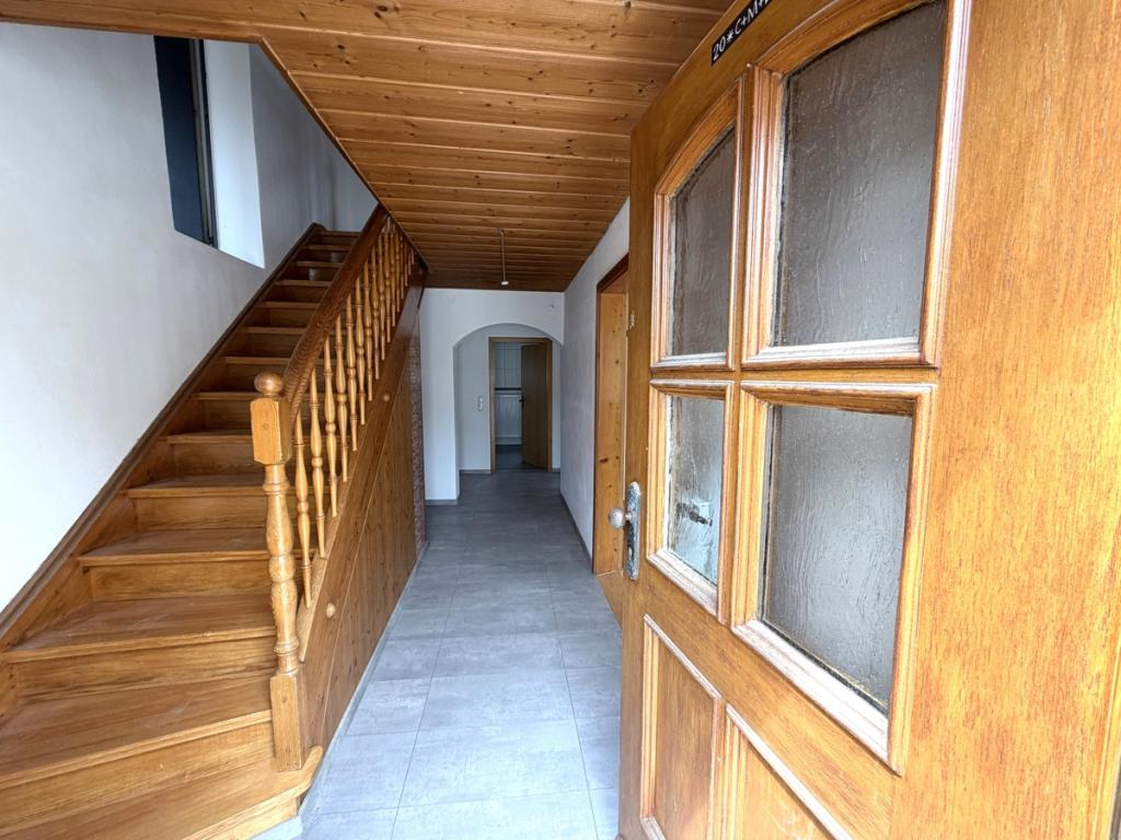 Viel Platz für die Familie: 6 Zimmer, eigener Garten und zwei Stellplätze in Mickhausen - Foto 4