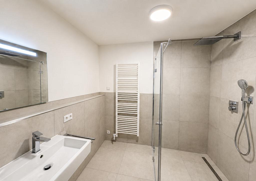 Kompakte & komfortable Terrassen-Whg. - Neubau - EBK ablösefrei! - Foto 4