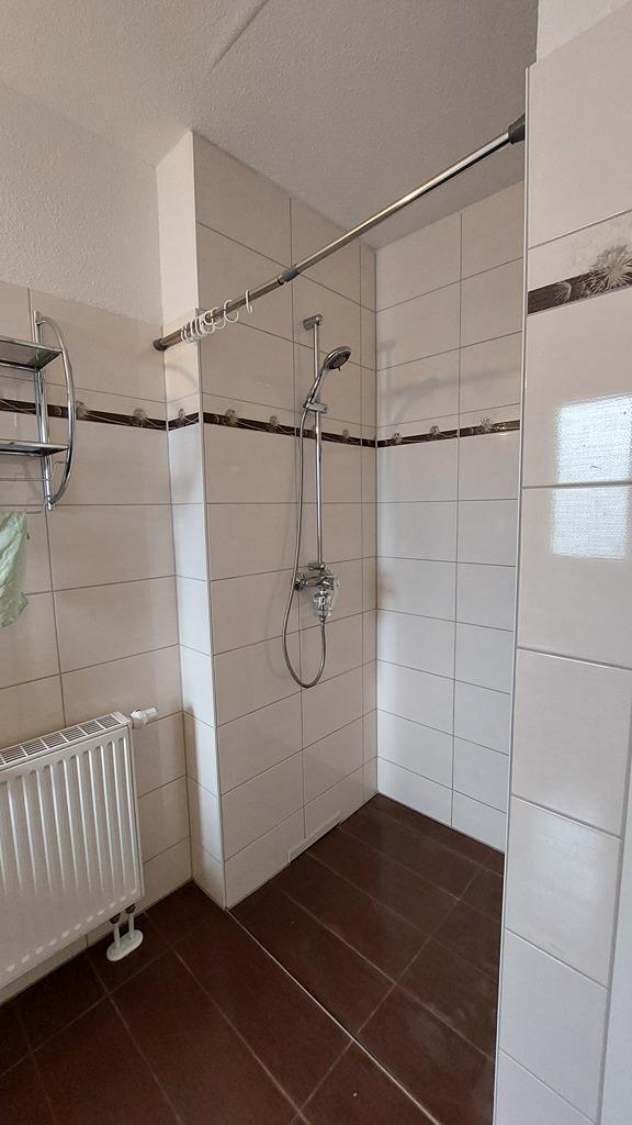 21-Dusche OG.jpg
