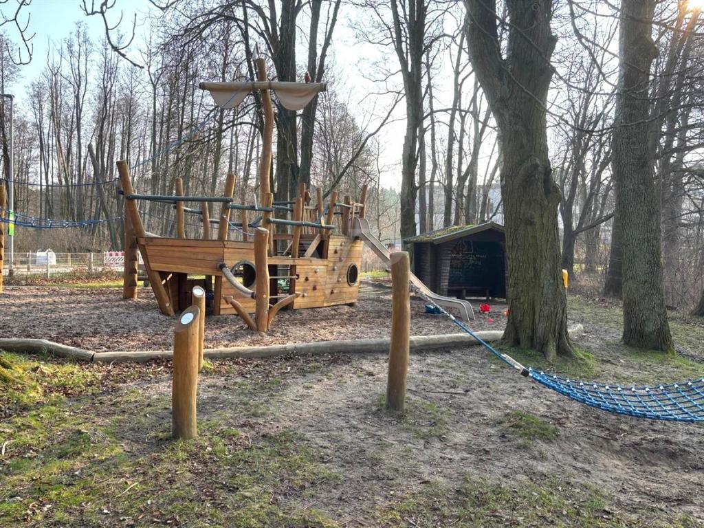  Spielplatz Bootsanlegestelle