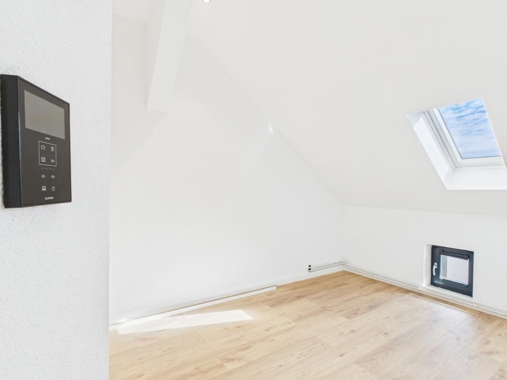 Dachgeschoss-Wohnung