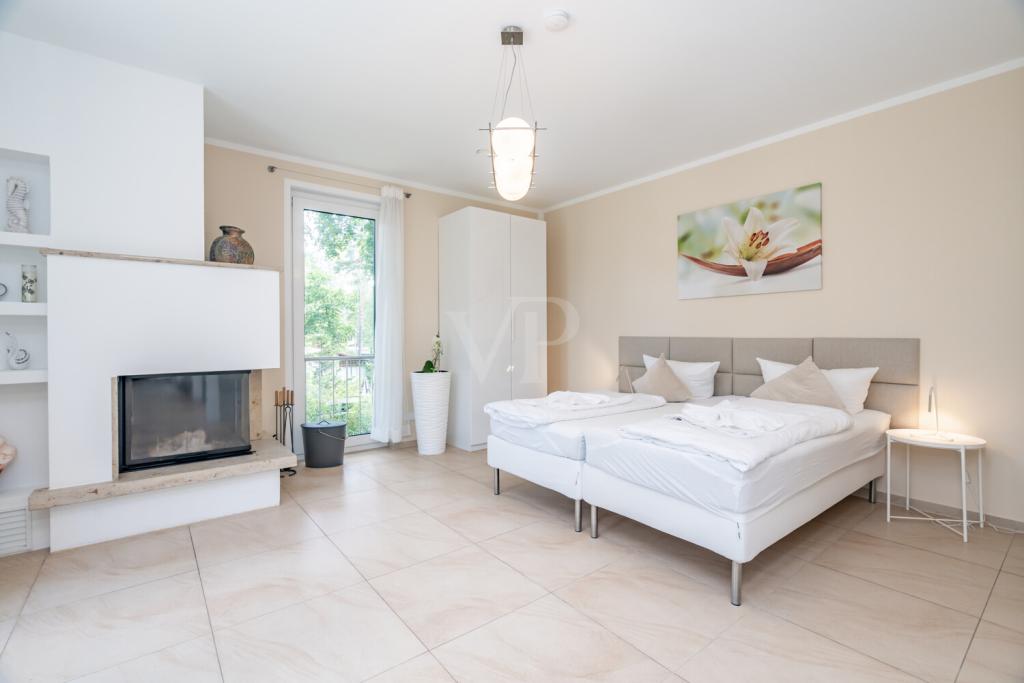 Weitläufige Villa im Grünen mit Raum für Generationen - Photo 3