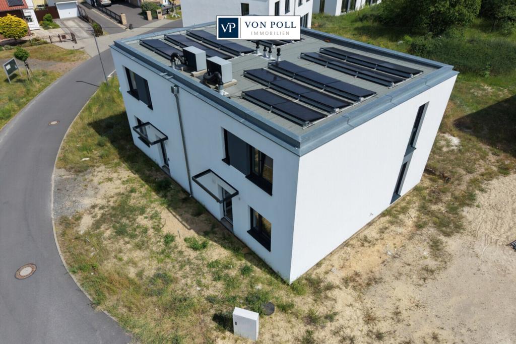 ERSTBEZUG: Wärmepumpe, Photovoltaikanlage, Fußbodenheizung, lichtdurchflutet - Doppelhaushälfte - Photo 5