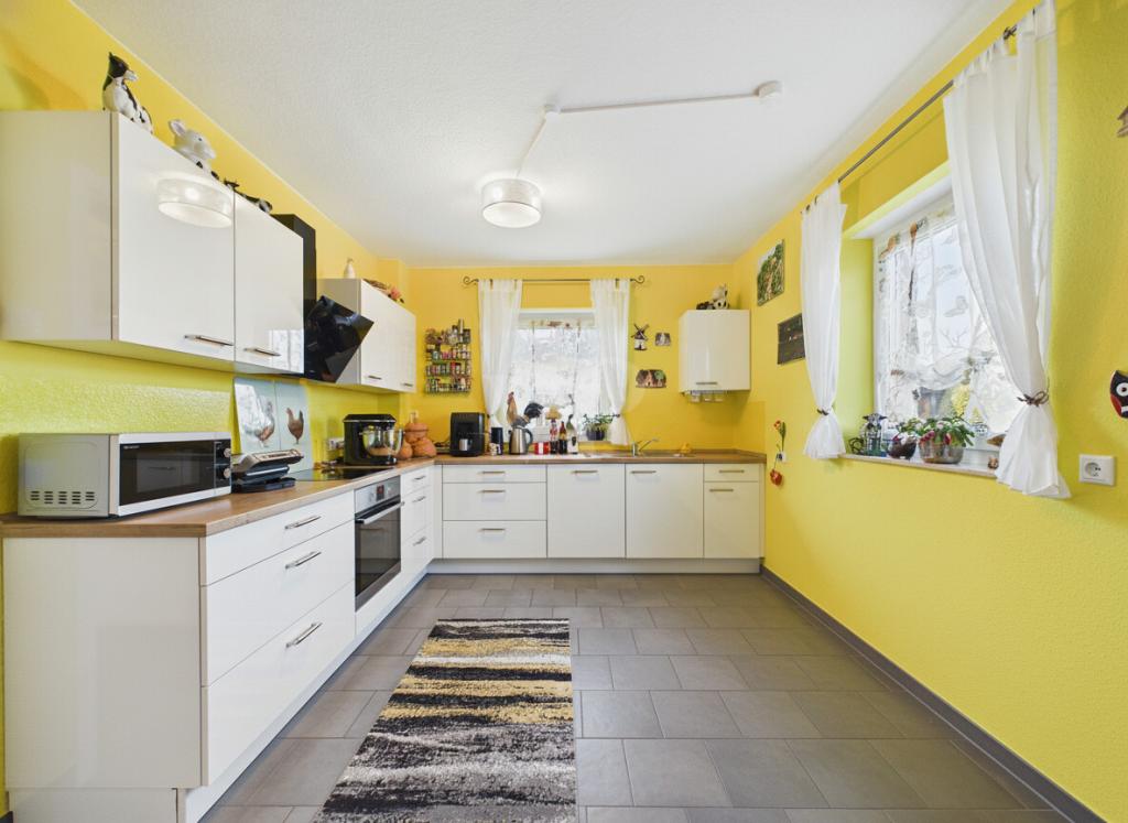 Hochwertiges Einfamilienhaus für gewerbliche Nutzung mit Work/Life-Balance-Potenzial - Photo 2