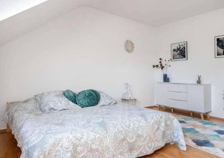 Komplett möblierte 2-Zimmer-Wohnung in Frankfurt-Niederrad - Photo 3