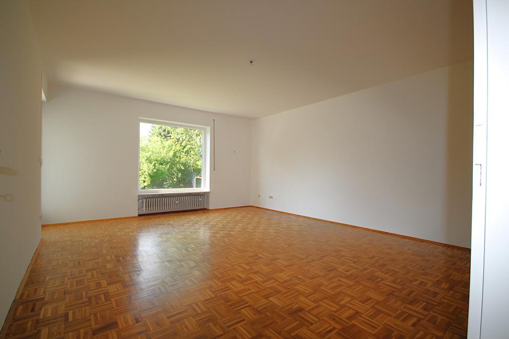 Großzügiges Einfamilienhaus mit großem Garten - Photo 3