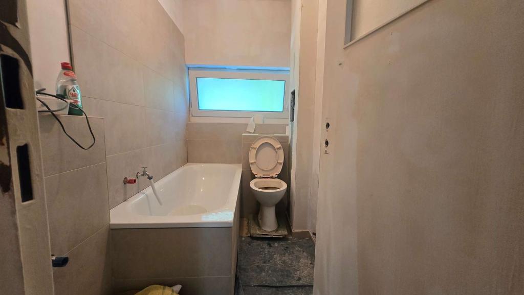 Helle, großzügige 3-Zimmer-Wohnung mit viel Potenzial - Photo 1