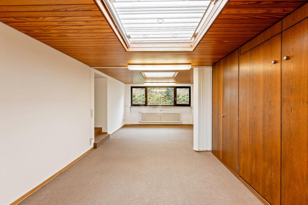 ehemaliges Büro im Untergeschoss