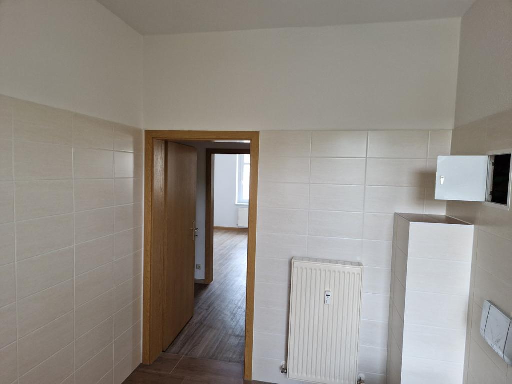 Bad mit Fenster 3.jpg