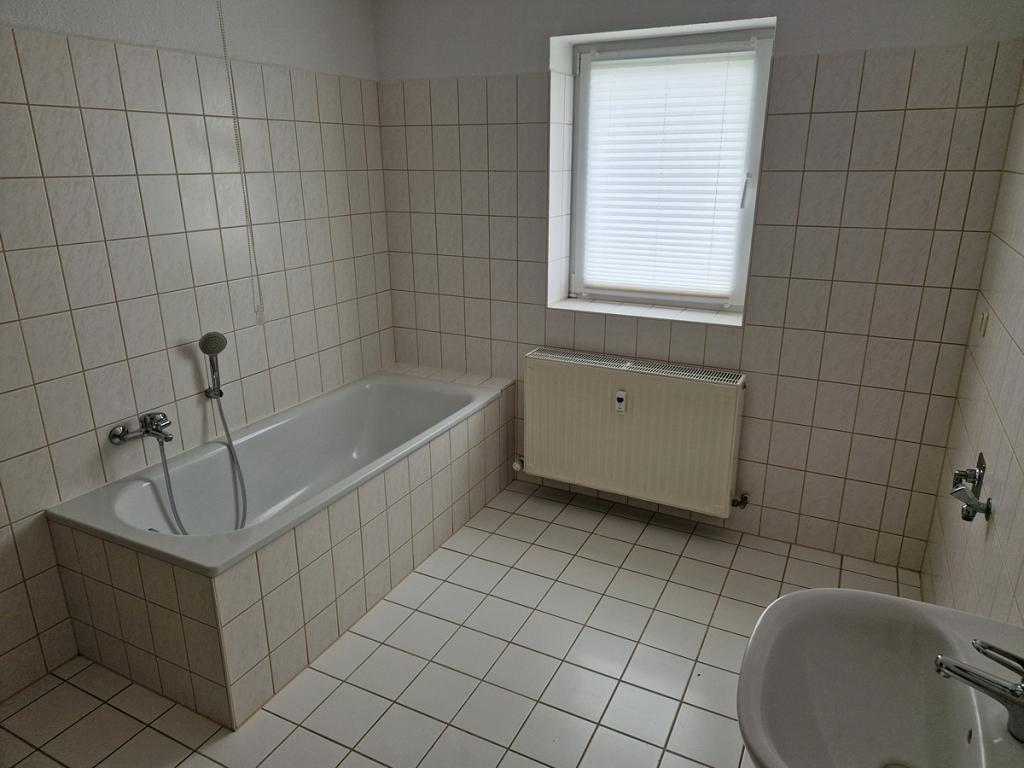 2-RW im DG in ruhiger Anliegerstr. in Gera-Untermhaus zu vermieten. - Photo 2