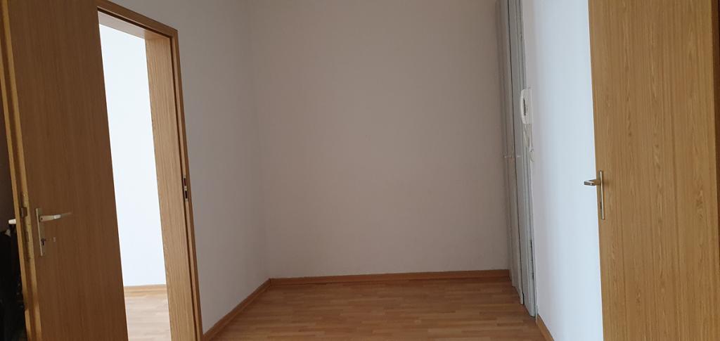Attraktive 3-RW mit großem Balkon im 3.OG links im Ostviertel zu vermieten. - Photo 3