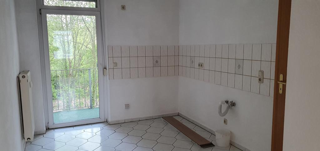 Attraktive zentrumsnahe 3-RW mit Balkon und neuem Laminatboden im Ostviertel von Gera zu vermieten. - Foto 1