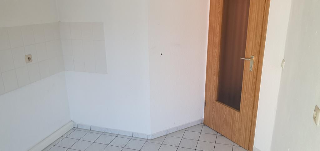 Attraktive 3-RW mit großem Balkon im 3.OG links im Ostviertel zu vermieten. - Photo 4