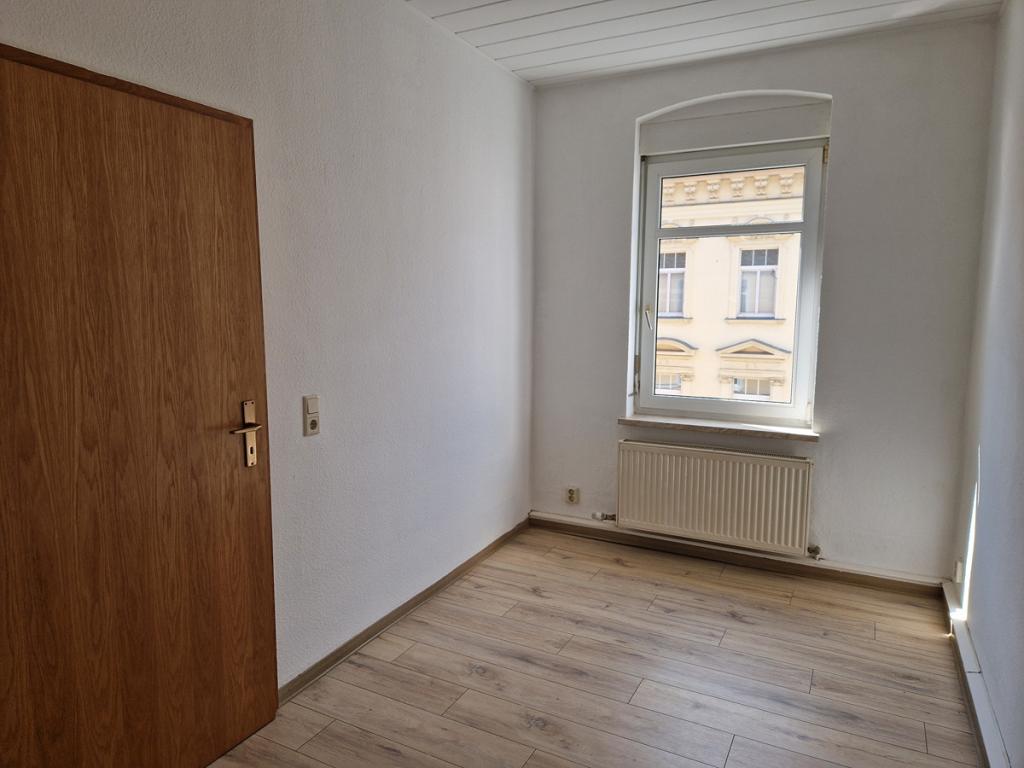 Lichtdurchflutete 4-RW mit großem Balkon im 2.OG in 4-Familienhaus in Gera-Debschwitz zu vermieten. - Photo 5