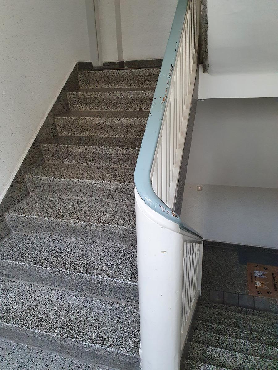 Treppenhaus 1.jpg