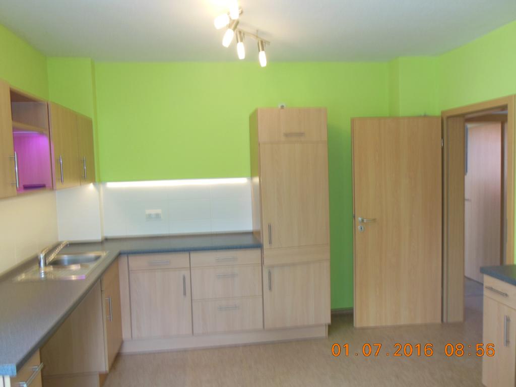 Eine attraktive 3-RW, EG mit EBK, Garage, PKW-Aussenstellplatz, Kellerabteil & eigenem Gartenanteil! - Foto 3
