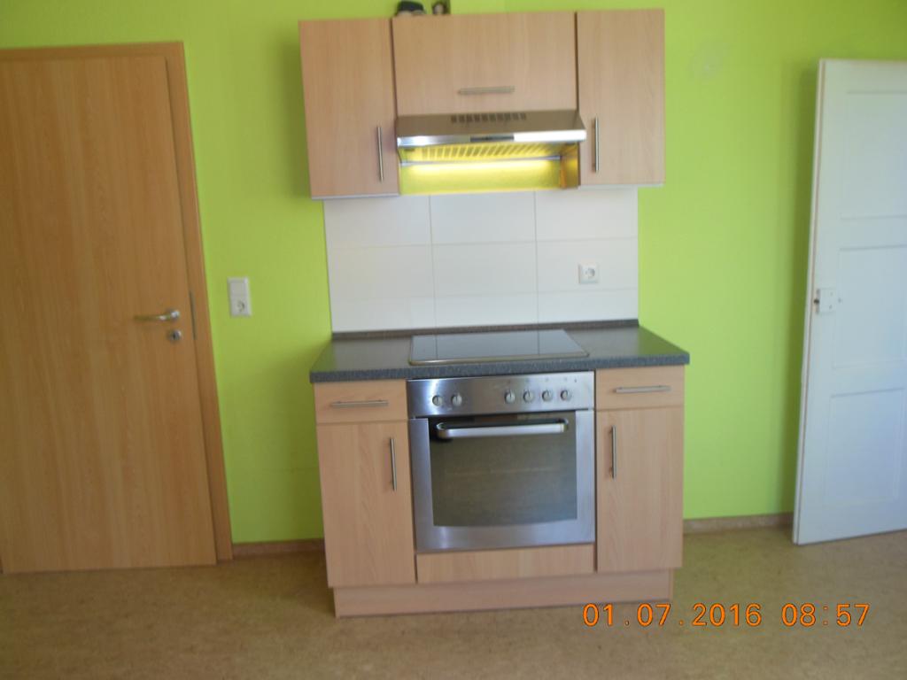 Eine attraktive 3-RW, EG mit EBK, Garage, PKW-Aussenstellplatz, Kellerabteil & eigenem Gartenanteil! - Foto 2