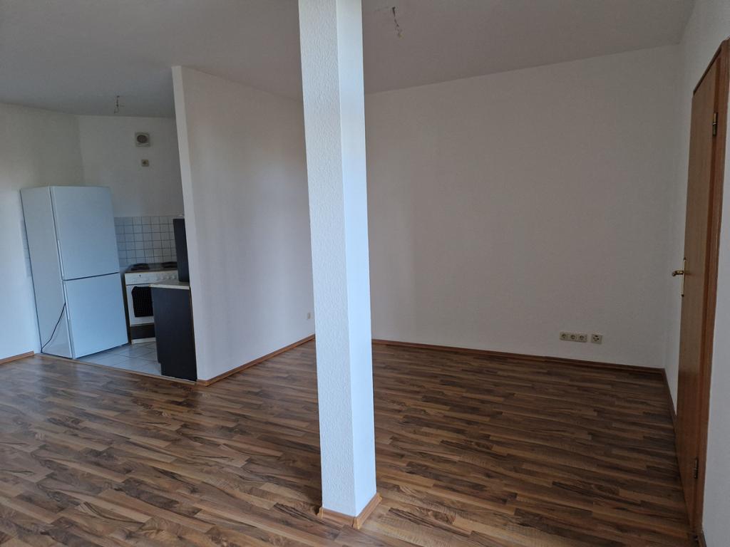 Attraktive 2-RW mit Balkon und Einbauküche im 1.OG am Reußpark Gera zu vermieten. - Foto 2