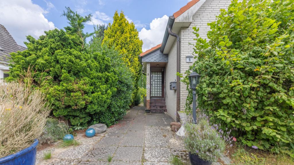 Zugang zum Haus und Garten