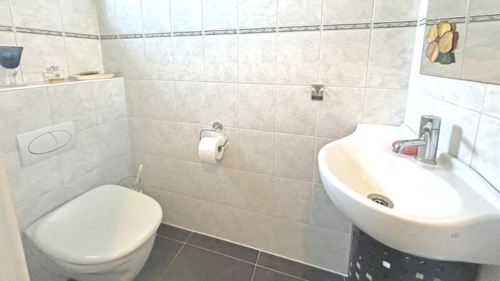 Gäste-WC Erdgeschoss