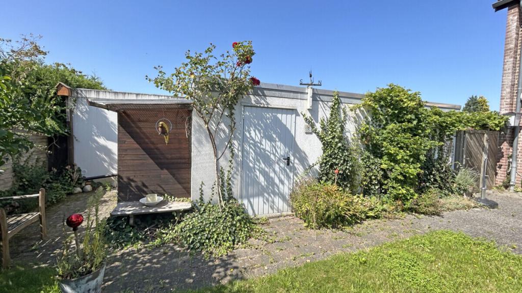Seitenansicht Garage