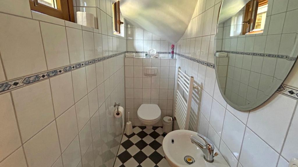 Gäste-WC EG