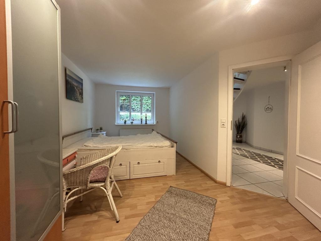 Schlafzimmer im Kellergeschoss