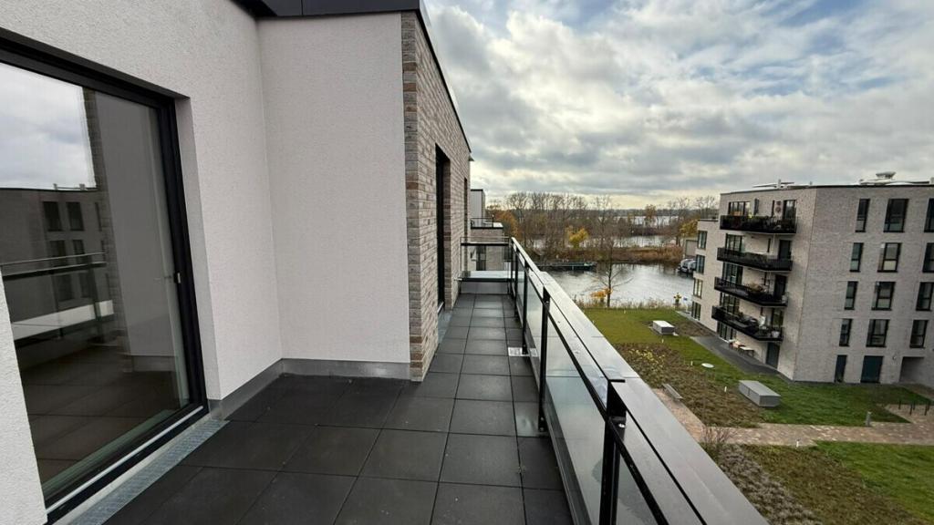 Neubau-2-Zimmer-Penthousewohnung mit Dachterrasse - Photo 3