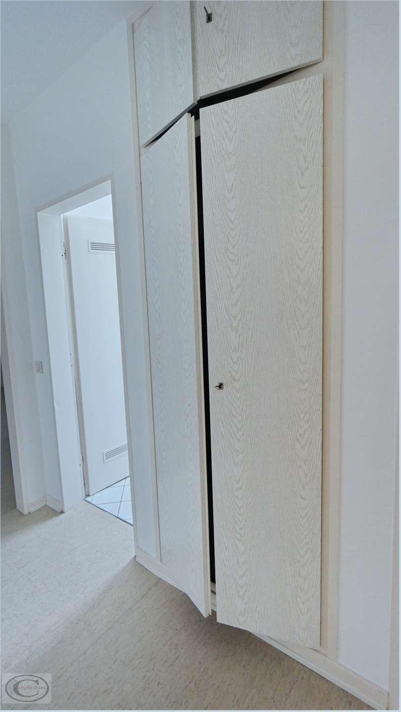 mit Einbauschrank (aktuell)
