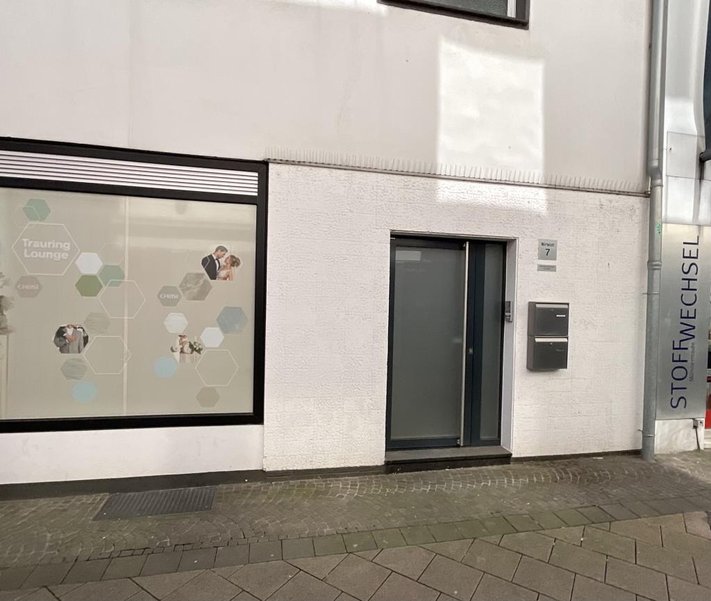 Wohnen im Stadtkern (Fußgängerzone) mit vielen Fenstern! - Foto 5