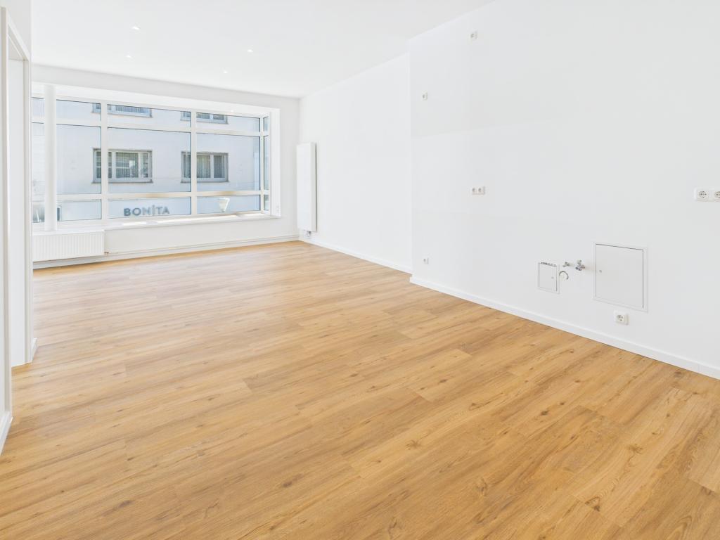 Wohnen im Stadtkern (Fußgängerzone) mit vielen Fenstern! - Foto 1
