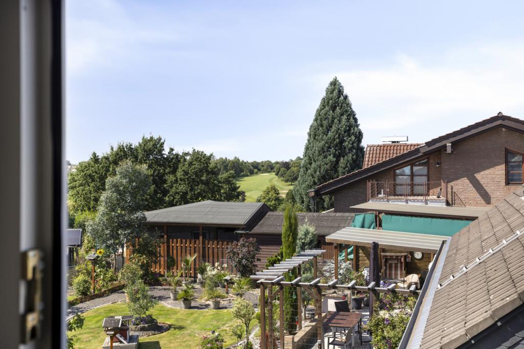 Blick vom Balkon auf den Golfplatz