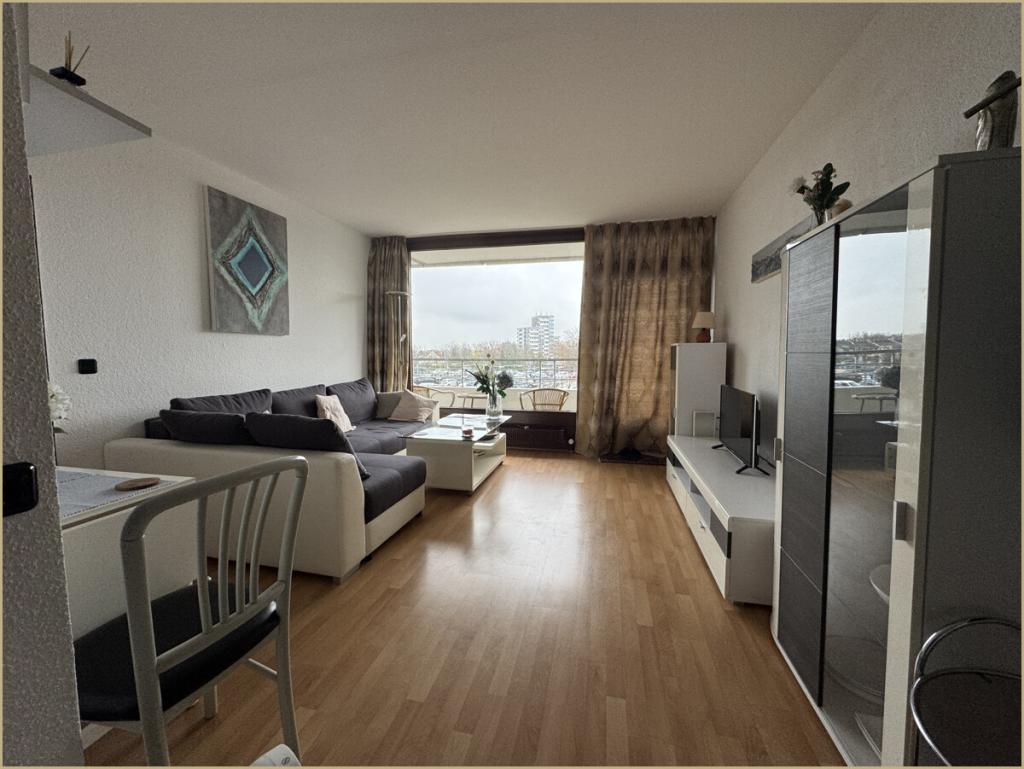 Sofort bezugsfertig: 40 m² möblierte 2-Zi.-Wohnung mit Balkon – Residenz Am Stadtgarten - Photo 2