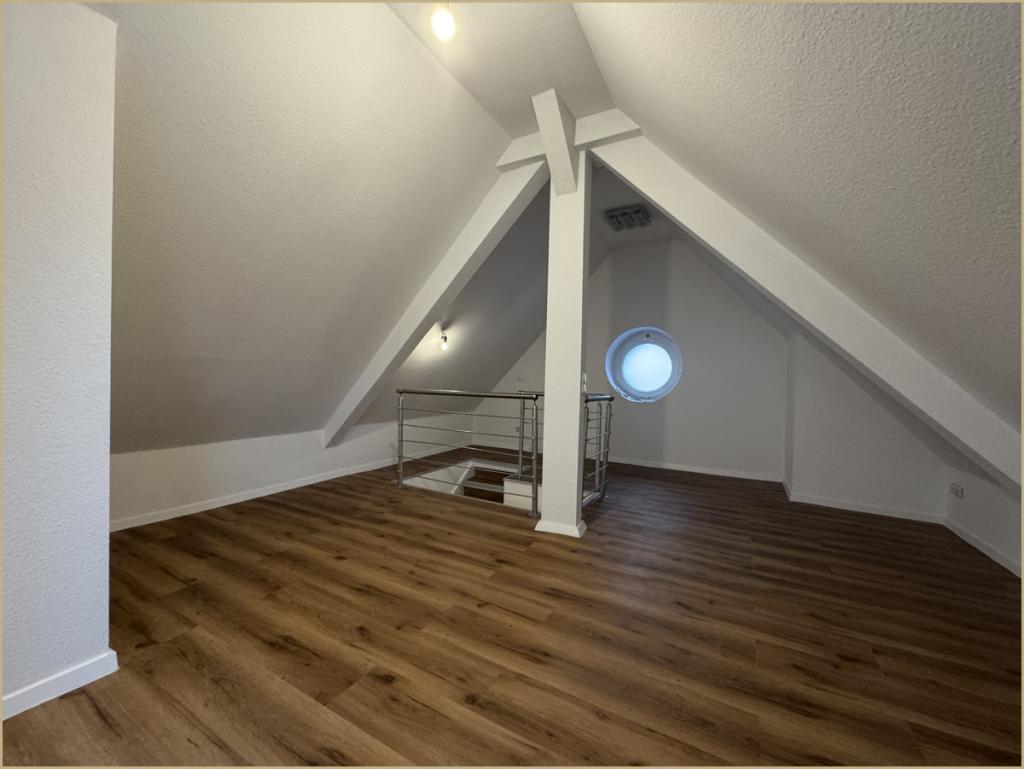 Schlafzimmer DG