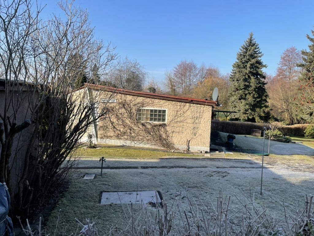 EEB47092-1CBA-46ED-A768-C78EEE220729_1_105_c