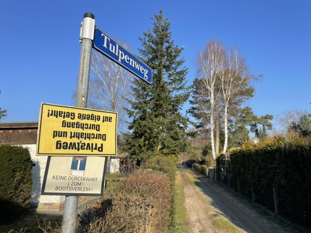 863BA49A-8ED5-474F-ABE3-07B2BA880B10_1_105_c